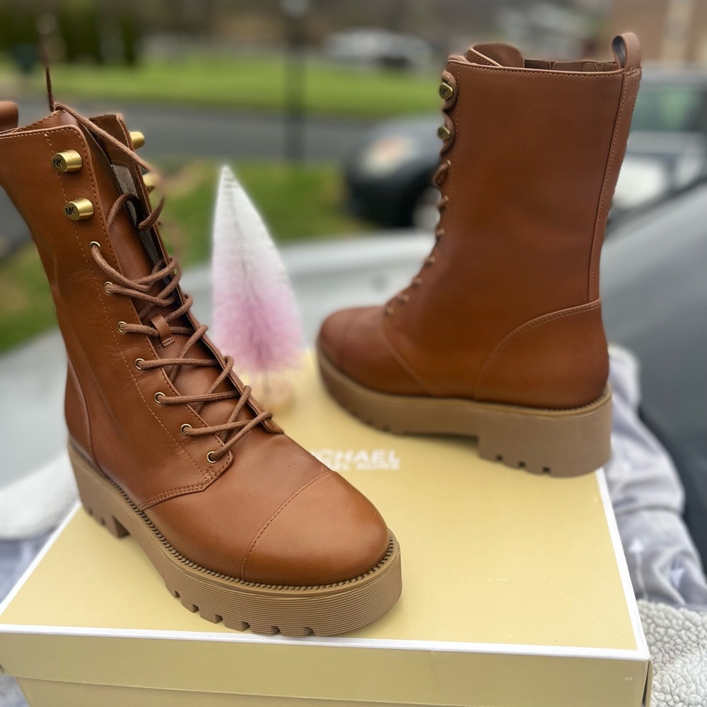 Michael Kors Bryce boots 🎄